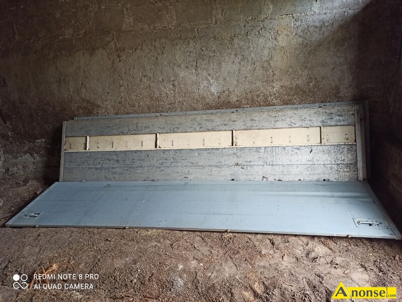 BURTY opis dodatkowy: aluminiowe do przyczepy o wymiarach 0,80x3,47m stan przedmiotu transakcji: stan bardzo dobry BURTY opis dodatkowy: aluminiowe do przyczepy o wymiarach 0,80x3,47m stan przedmiotu transakcji: stan bardzo dobry