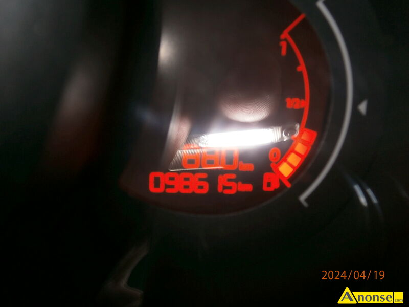 CITROEN C3, 2015r./XII, 1.199cm<sup>3</sup>, 82KM , benzyna, hatchback, 103.000km, czarny, perła bezpieczeństwo: immobiliser, system kontroli trakcji, poduszki powietrzne, ABS komfort: regulacja świateł, elektryczne lusterka, regulacja kierownicy, wspomaganie kierownicy, manualna, elektryczne wsp. kierownicy, centralny zamek, elektryczne szyby wygląd: aluminiowe felgi informacje dodatkowe: liczba drzwi, bezwypadkowy, 1.właściciel 5 drzwi (5D) 5 drzwi (5D) audio samochodowe: radio + odtwarzacz CD opis dodatkowy: citroen c3 po wymianach wiecej pod telefonem stan przedmiotu transakcji: stan bardzo dobry, na gwarancji CITROEN C3, 2015r./XII, 1.199cm<sup>3</sup>, 82KM , benzyna, hatchback, 103.000km, czarny, perła bezpieczeństwo: immobiliser, system kontroli trakcji, poduszki powietrzne, ABS komfort: regulacja świateł, elektryczne lusterka, regulacja kierownicy, wspomaganie kierownicy, manualna, elektryczne wsp. kierownicy, centralny zamek, elektryczne szyby wygląd: aluminiowe felgi informacje dodatkowe: liczba drzwi, bezwypadkowy, 1.właściciel 5 drzwi (5D) 5 drzwi (5D) audio samochodowe: radio + odtwarzacz CD opis dodatkowy: citroen c3 po wymianach wiecej pod telefonem stan przedmiotu transakcji: stan bardzo dobry, na gwarancji