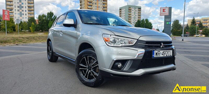 MITSUBISHI ASX, 2017r./IX, 1.600cm<sup>3</sup>, 117KM, 16V , benzyna, 111.443km, srebrny, metalik bezpieczeństwo: poduszki powietrzne, system kontroli trakcji, immobiliser, ASR, ABS komfort: regulacja świateł, regulacja kierownicy, klimatyzacja automatyczna, elektryczne lusterka, wspomaganie kierownicy, manualna, centralny zamek, komputer pokładowy wygląd: halogeny, aluminiowe felgi informacje dodatkowe: książka serwisowa, elektroniczny wtrysk, serwisowany, katalizator, bezwypadkowy, liczba drzwi, karta pojazdu 5 drzwi (5D) 5 drzwi (5D) opis dodatkowy: Mitsubishi ASX MItsubishi ASX EDITION 100 - MODEL 2018. Prawdziwy JAPOŃCZYK z prawdziwym ,niezawodnym silnikiem benzynowym. W idealnym stanie technicznym, serwisowany cały czas w ASO MItsubishi. Auto garażowane i nie palono wyrobów tytoniowych ani e-papierosów. Polisa OC opłacona do 19.02.2026 (ważna do 20.08.2026)
Ostatni przegląd w ASO Mitsubishi 19.07.2025r. przy przebiegu 110 068 km.
Przegląd techniczny ważny do 14.12.2025r. Wymianione klocków, tarcze i płyn hamulcowy (komplet przód i tył) firmy ATE przy przebiegu 101 500 km, 05.04.2025. Założone są opony wielosezonowe marki premium Vredestein Quatrac 5 215/70/R16 100H. Są ciche w lato i skuteczne w zimie. Auto dodatkowo jest wyposażone (co jest bardzo mało spotykane) w oryginalne czujniki parkowania przód i tył. Oczywiście kamera cofania też jest. Dodatkowo felgi wyposażone są w oryginalne nakrętki zabezpieczające Mitsubishi.
stan przedmiotu transakcji: stan idealny MITSUBISHI ASX, 2017r./IX, 1.600cm<sup>3</sup>, 117KM, 16V , benzyna, 111.443km, srebrny, metalik bezpieczeństwo: poduszki powietrzne, system kontroli trakcji, immobiliser, ASR, ABS komfort: regulacja świateł, regulacja kierownicy, klimatyzacja automatyczna, elektryczne lusterka, wspomaganie kierownicy, manualna, centralny zamek, komputer pokładowy wygląd: halogeny, aluminiowe felgi informacje dodatkowe: książka serwisowa, elektroniczny wtrysk, serwisowany, katalizator, bezwypadkowy, liczba drzwi, karta pojazdu 5 drzwi (5D) 5 drzwi (5D) opis dodatkowy: Mitsubishi ASX MItsubishi ASX EDITION 100 - MODEL 2018. Prawdziwy JAPOŃCZYK z prawdziwym ,niezawodnym silnikiem benzynowym. W idealnym stanie technicznym, serwisowany cały czas w ASO MItsubishi. Auto garażowane i nie palono wyrobów tytoniowych ani e-papierosów. Polisa OC opłacona do 19.02.2026 (ważna do 20.08.2026)
Ostatni przegląd w ASO Mitsubishi 19.07.2025r. przy przebiegu 110 068 km.
Przegląd techniczny ważny do 14.12.2025r. Wymianione klocków, tarcze i płyn hamulcowy (komplet przód i tył) firmy ATE przy przebiegu 101 500 km, 05.04.2025. Założone są opony wielosezonowe marki premium Vredestein Quatrac 5 215/70/R16 100H. Są ciche w lato i skuteczne w zimie. Auto dodatkowo jest wyposażone (co jest bardzo mało spotykane) w oryginalne czujniki parkowania przód i tył. Oczywiście kamera cofania też jest. Dodatkowo felgi wyposażone są w oryginalne nakrętki zabezpieczające Mitsubishi.
stan przedmiotu transakcji: stan idealny