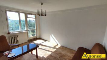 Anonse - OS. XV-LECIA, M-4, 47m<sup>2</sup>, p. 4/4, własnościowe, do odnowienia, Trzy pokoje na osiedlu XV-Lecia. Położone na czwartym piętrze, w bloku czterop Anonse OS. XV-LECIA, M-4, 47m<sup>2</sup>, p. 4/4, własnościowe, do odnowienia, Trzy pokoje na osiedlu XV-Lecia. Położone na czwartym piętrze, w bloku czterop