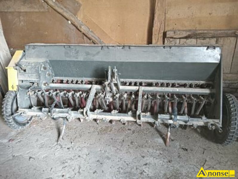 siewnik , rzędowy, POZNANIAK opis dodatkowy: stan przedmiotu transakcji: stan dobry siewnik , rzędowy, POZNANIAK opis dodatkowy: stan przedmiotu transakcji: stan dobry