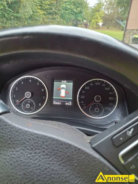 VW TIGUAN, 2013r., 1.984cm<sup>3</sup>, 180KM, 16V , turbo benzyna, 254.921km bezpieczeństwo: ABS komfort: wspomaganie kierownicy, elektryczne lusterka, centralny zamek, automatyczna skrz. biegów informacje dodatkowe: serwisowany, napęd na 4 koła opis dodatkowy: auto z 2013r. Posiada 7 biegową skrzynię DSG, napęd na 4 koła, podgrzewane przednie fotele stan przedmiotu transakcji: stan bardzo dobry VW TIGUAN, 2013r., 1.984cm<sup>3</sup>, 180KM, 16V , turbo benzyna, 254.921km bezpieczeństwo: ABS komfort: wspomaganie kierownicy, elektryczne lusterka, centralny zamek, automatyczna skrz. biegów informacje dodatkowe: serwisowany, napęd na 4 koła opis dodatkowy: auto z 2013r. Posiada 7 biegową skrzynię DSG, napęd na 4 koła, podgrzewane przednie fotele stan przedmiotu transakcji: stan bardzo dobry