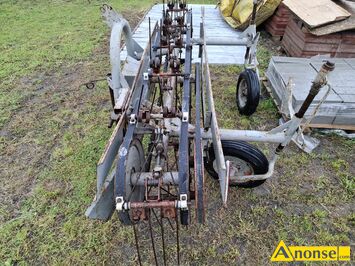 Anonse - PRZETRZĄSARKO-ZGRABIARKA, pasowa, Fabryczna, sprawna .Więcej informacji telefonicznie, stan dobry, c.350zł. RADOM Anonse PRZETRZĄSARKO-ZGRABIARKA, pasowa, Fabryczna, sprawna .Więcej informacji telefonicznie, stan dobry, c.350zł. RADOM