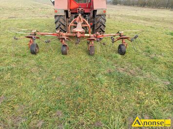 Anonse - PRZETRZĄSARKA, KUHN, karuzelowy składany ręcznie do tyłu wałek wom w komplecie, stan dobry, c.3.200zł. LISÓW Anonse PRZETRZĄSARKA, KUHN, karuzelowy składany ręcznie do tyłu wałek wom w komplecie, stan dobry, c.3.200zł. LISÓW