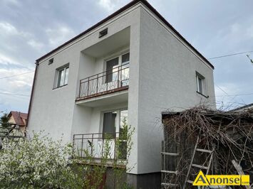 Anonse - STARACHOWICE, dom 133m<sup>2</sup>, 1-piętrowy, na działce 531m<sup>2</sup>, do remontu, do zamieszkania + działalność gospodarcza, pokoje: 5, ocieplony, garaż, p Anonse STARACHOWICE, dom 133m<sup>2</sup>, 1-piętrowy, na działce 531m<sup>2</sup>, do remontu, do zamieszkania + działalność gospodarcza, pokoje: 5, ocieplony, garaż, p