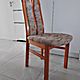 KRZESŁO, używane, Krzesło tapicerowane wykonane z drzewa bukowego, nogi proste, opacie lekko zaokrąglone siedzisko tapicerowane. Krzesło w i