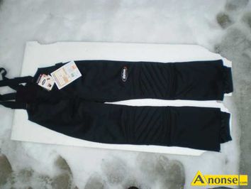 Anonse SPODNIE, Sprzedam nowe spodnie narciarskie BRESS czarne alpinus SKI SYSTEM ciepłe na polarze na wzrost 164cm obwód pas 82cm. Zatrzaski Tigco