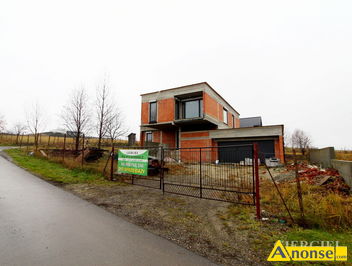 Anonse RZESZW, dom 1911m<sup>2</sup>, pokoje: 6, wasno, 3 azienki, balkon, taras, droga dojazdowa: asfaltowa, ogrodzenie siatka, gara, taras<sup>3</sup><sup>3</sup> wyczno
