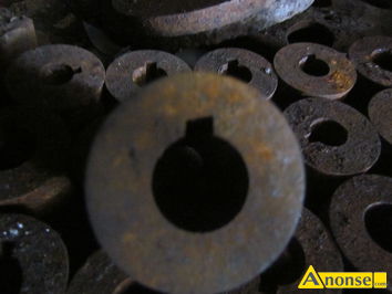 Anonse ruba 10, do sprzedania ruba 10 x 70 mm 8z/kg, nit 8 x 20mm 10z/kg, tulejka z wpustem 20szt, c.8z. GARBATKA-LETNISKO