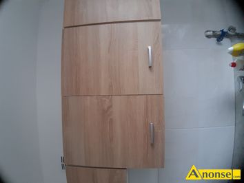 Anonse SZAFKA, kolor db, Szafka wiszca, okleinowana Adel W80 firmy Black and White. Posiada biay korpus i fronty w kolorze db sonoma. Doskonale