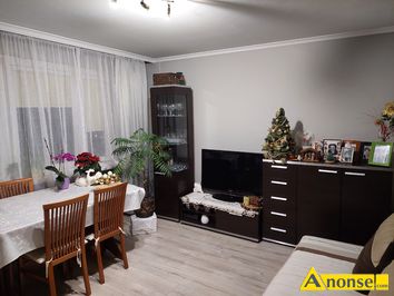 Anonse ZAMIENI: MIESZKANIE 64m<sup>2</sup>, NA STOKU, Zamieni mieszkanie 3-pokojowe 1 pitro, duy balkon osiedle Na Stoku na mniejsze 1-2 pokojowe najchtn