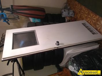 Anonse DRZWI AZIENKOWE, Sprzedam drzwi azienkowe, od strony zewntrznej w boazerii, od wewntrz biae, posiadajce klamk okrg z blokad., sta