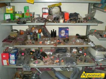 Anonse FIAT, 126p - panewka przednia wau korbowego z obudow, oyska, lusterka zewntrzne, simmeringi, spinki, paski klinowe Bis, oleje i inne cz