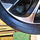 ALUFELGI TOYOTA, oryginalne fabryczne z czujnikami cinienia 5 x 114,3; 17 J7; 60,1 mm; ET 50 z oponami letnimi Michelin 215/45R17 bardzo kr