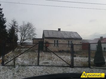 Anonse UKAWA GMINA WILCZYCE POWIAT SANDOMIERZ, dom 60m<sup>2</sup>, 1 kondygnacja, na dziace 3000m<sup>2</sup>, do remontu, c.130.000z. UKAWA
