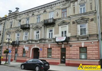 Anonse LOKAL 127m<sup>2</sup>, CENTRUM, Radom ul Pisudskiego, witryny, atrakcyjna lokalizacja, wejcie bezporednio z ulicy, wszystkie media, ogrzewanie gazo
