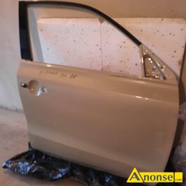 Anonse SUZUKI VITARA, drzwi prawy przd minimalnie uszkodzone oraz wszystkie czci do tych drzwi i do drzwi prawych tylnych, c.300z. LUBLIN 606