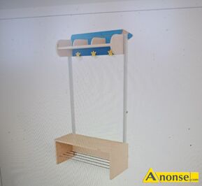 Anonse SZATNIA DLA DZIECI, sprzedam szatni KREDKA niebieska na 3 wieszaki, now nieuywan w iloci 6 sz sprzeda moe by na faktur., c.450z.
