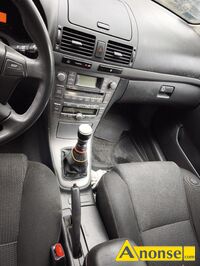 Anonse TOYOTA AVENSIS, 2009r., 2.000cm<sup>3</sup>, 125KM, turbo diesel + intercooler, sedan, 300.000km, srebrny, ABS, autoalarm, system kontroli trakcji, pod