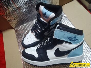 Anonse BUTY, rozm.44, Nike Air Jordan.Sneakersy za kostk.Nowe.Rozmiar:44.Witam Serdecznie. Sprzedam: Nike Air Jordan. Sneakersy za kostk. Rozmiar