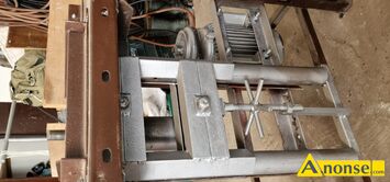 Anonse FREZARKA, Dolnowrzecionowa, Frezarka dolnowrzecionowa do drewna. Silnik 4kW 2800obr/min, st 800×800mm, konstrukcja metalowa., stan dobry,