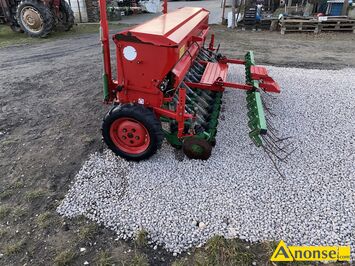 Anonse SIEWNIK, POZNANIAK, MAM DO SPRZEDANIA SIEWNIK POZNANIAK 3M XL, BOCZNE ZNACZNIKI TALERZOWE SKADANE HYDRAULICZNIE, ELEKTRYCZNE CIEKI TECHNO
