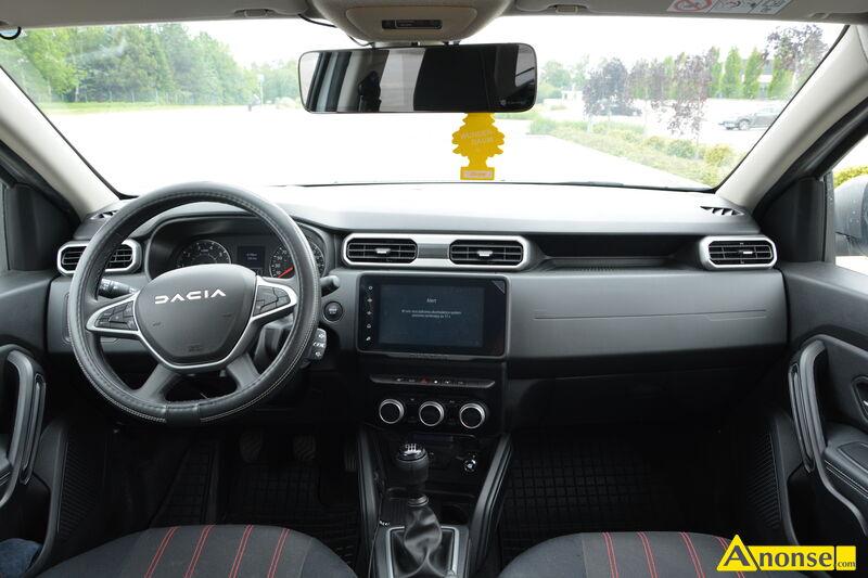 DACIA  Duster, 2022r./XII, 1cm<sup>3</sup>, 100KM , benzyna + gaz, kombi, 43.000km, biay bezpieczestwo: ASR, immobiliser, system kontroli trakcji, ABS, poduszki powietrzne komfort: elektryczne wsp. kierownicy, wspomaganie kierownicy, komputer pokadowy, manualna, regulacja kierownicy, regulacja wiate, klimatyzacja automatyczna wygld: aluminiowe felgi informacje dodatkowe: liczba drzwi, z salonu, serwisowany, karta pojazdu, katalizator, ksika serwisowa, elektroniczny wtrysk, bezwypadkowy, 1.waciciel 5 drzwi (5D) 5 drzwi (5D) audio samochodowe: radio opis dodatkowy: Sprzedam samochd Dacia Duster 2.
Auto z 2022r zarejestrowany w styczniu 2023r. - jeszcze na gwarancji. Pierwszy waciciel, kupiony w salonie, serwisowany. Przebieg ok 42tys. km. Wersja JOURNEY ECO-G 100 MY23. silnik 1,0 z LPG. Dodatkowe wyposaenie pakiet ADVENTURE, antena w ksztacie petwy rekina, czarne, boczne listwy ochronne drzwi, chlapacze - przd, ty, wireless carplay adapter, koo dojazdowe z podnonikiem, przednie listwy progowe i nakadka progu baganika, wykadzina baganika 4x2.
 stan przedmiotu transakcji: stan bardzo dobry, na gwarancji - image 8