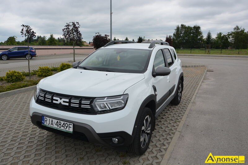DACIA  Duster, 2022r./XII, 1cm<sup>3</sup>, 100KM , benzyna + gaz, kombi, 43.000km, biay bezpieczestwo: ASR, immobiliser, system kontroli trakcji, ABS, poduszki powietrzne komfort: elektryczne wsp. kierownicy, wspomaganie kierownicy, komputer pokadowy, manualna, regulacja kierownicy, regulacja wiate, klimatyzacja automatyczna wygld: aluminiowe felgi informacje dodatkowe: liczba drzwi, z salonu, serwisowany, karta pojazdu, katalizator, ksika serwisowa, elektroniczny wtrysk, bezwypadkowy, 1.waciciel 5 drzwi (5D) 5 drzwi (5D) audio samochodowe: radio opis dodatkowy: Sprzedam samochd Dacia Duster 2.
Auto z 2022r zarejestrowany w styczniu 2023r. - jeszcze na gwarancji. Pierwszy waciciel, kupiony w salonie, serwisowany. Przebieg ok 42tys. km. Wersja JOURNEY ECO-G 100 MY23. silnik 1,0 z LPG. Dodatkowe wyposaenie pakiet ADVENTURE, antena w ksztacie petwy rekina, czarne, boczne listwy ochronne drzwi, chlapacze - przd, ty, wireless carplay adapter, koo dojazdowe z podnonikiem, przednie listwy progowe i nakadka progu baganika, wykadzina baganika 4x2.
 stan przedmiotu transakcji: stan bardzo dobry, na gwarancji