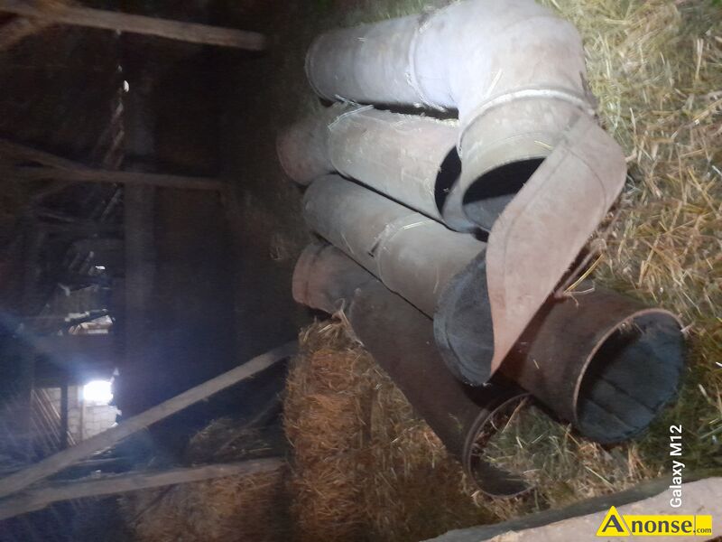 dmuchawa  opis dodatkowy: sprzedam dmuchaw pionow z kompletem rur i kolan dugo 8,50 metra -40 cm rednica rury do przenoszenia siana , somy , zboa . Stan dobry cena 600 z .Polecam dmuchaw razem z przyczep samozbierajc na innym ogoszeniu , Ja podawaem ni siano na poddasze obory . Cena za cao 3999 z do uzgodnienia . Sprzedaj z powodu likwidacji gospodarstwa . Inne maszyny na innych ogoszeniach . Polecam do dalszego uytkowania .