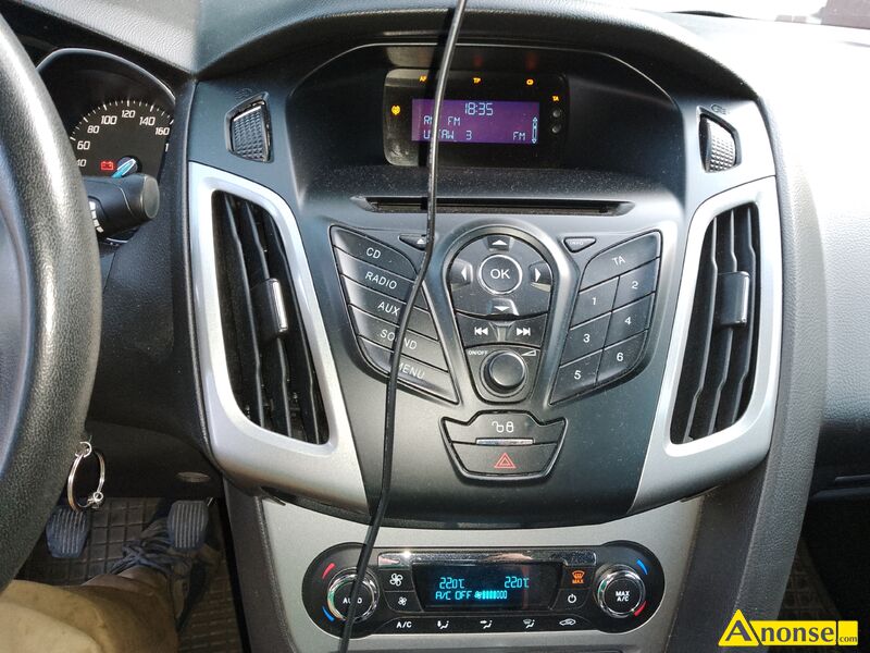 FORD  FOCUS, 2011r., 1.560cm<sup>3</sup>, 95KM , diesel, sedan, 185.770km bezpieczestwo: system kontroli trakcji, immobiliser, ABS komfort: elektryczne szyby, klimatyzacja automatyczna, elektryczne lusterka, regulacja kierownicy, manualna, elektryczne wsp. kierownicy, centralny zamek wygld: halogeny, aluminiowe felgi informacje dodatkowe: liczba drzwi, karta pojazdu, bezwypadkowy 5 drzwi (5D) 5 drzwi (5D) opis dodatkowy: Ford Focus Mk3 - sedan, do jazdy, wszystko sprawne, klimatyzacja automatyczna dwustrefowa. Moliwo obejrzenia w Lublinie po uzgodnieniu. Wicej informacji telefonicznie. stan przedmiotu transakcji: stan bardzo dobry - image 6