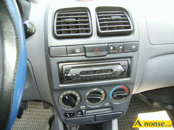 Anonse HYUNDAI ACCENT, 2004r., 1,5cm<sup>3</sup>, 270.000km, srebrny, metalik, poduszki powietrzne, 2xPP, centralny zamek, manualna, wspomaganie kierownicy, 1