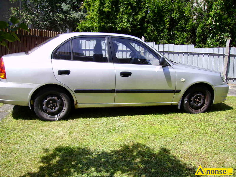 HYUNDAI  ACCENT, 2005r., 1,5cm<sup>3</sup> , benzyna + gaz, sedan, 270.000km, srebrny, metalik bezpieczestwo: poduszki powietrzne komfort: centralny zamek informacje dodatkowe: katalizator, karta pojazdu, 1.waciciel audio samochodowe: radio + odtwarzacz CD opis dodatkowy: 

Witam mam do sprzedania Hyundai Accent 1.5Hyundai Accent z najlepszym niezawodnym silnikiem 1.5 LPG. z sekwencyjna instalacja gazowa BRC. Butla w miejscu koa zapasowego  wana do luty 2026r Hyundai Accent silnik ma moc jest do ekonomiczny  auto Kupione w Polskim salonie  jestem wacicielem. WTRYSKI  GAZU LPG   KEIHIN
Jak na swoje lata jest dobrze utrzymane.
. Przegld  wane do  24/02/ 2026r  OC wane do 15/03/2026  Hyundai Accent. Rok produkcji 2005. Zarejestrowany. Badanie techniczne wane do  2026 roku. Ubezpieczony. 
Technicznie sprawny
Elektryczne szyby przednie i tylna

-Klimatyzacja sprawna 
2- poduszki powietrzne
Jestem pierwszym i jedynym wacicielem. Cena 4000 z (do lekkiej negocjacji). Auto do obejrzenia w Radomiu. Ogldziny moliwe   po wczeniejszym umwieniu si. 
Telefon 601940439  zapraszam do kontaktu. W gratisie Doo koa z zimowymi oponami

Na wyposaeniu auta
- wspomaganie kierownicy
- elektryczne szyby
- klimatyzacja
- centralny zamek z pilota
- 
zapraszam do kupna
 stan przedmiotu transakcji: stan dobry - image 2