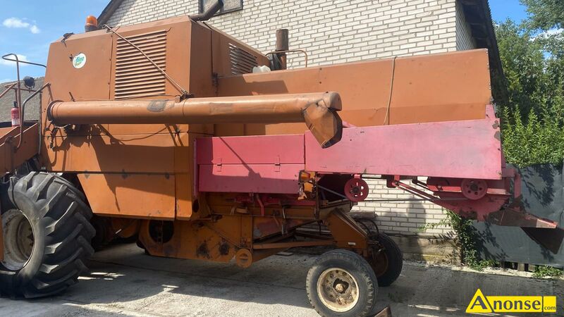 kombajn , zboowy, BIZON opis dodatkowy: Sprzedam kombajn zboowy bizon Z056, rok produkcji 1987 z sieczkarnia w caoci lub na czci  stan przedmiotu transakcji: stan dobry