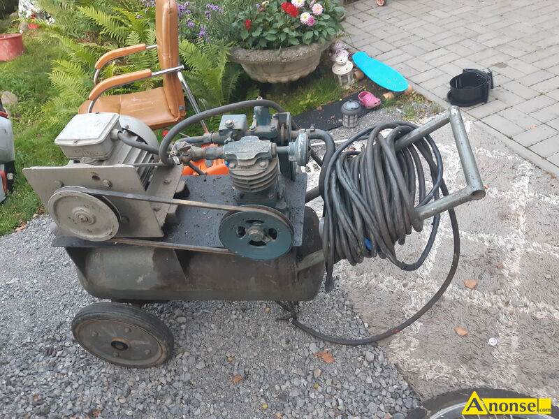 kompresor , 100l, STAR 200 opis dodatkowy: Sprzedam  sprarke  zrobiona ze stara  200,bardzo  dobrze  pompuje  stan przedmiotu transakcji: stan bardzo dobry - image 1