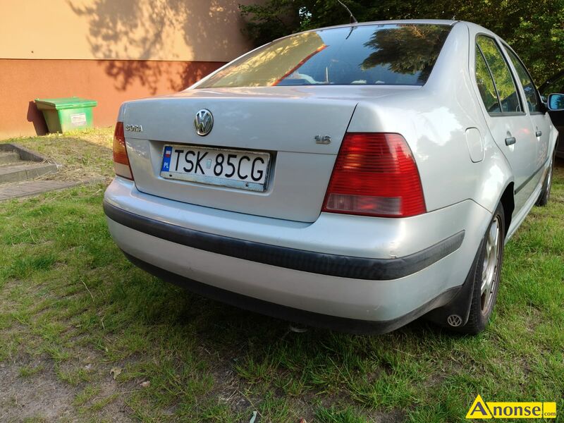 VW  BORA, 1999r., 1,6cm<sup>3</sup> , benzyna, sedan, 131.000km, srebrny bezpieczestwo: poduszki powietrzne, autoalarm informacje dodatkowe: 1.waciciel audio samochodowe: radio + odtwarzacz CD opis dodatkowy: Sprzedam samochd osobowy VW BORA rok produkcji 1999, ubezpieczenie do 31.12.2025, przegld do padziernika, samochd sprawny na chodzie, do poprawki mae lakiernicze bo przy nadkolach jest delikatna rdza , no ale po tylu latach jest OK,   stan przedmiotu transakcji: stan dobry - image 7