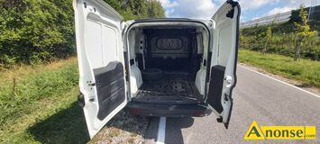 Anonse OPEL COMBO, 2017r., 1.600cm<sup>3</sup>, 105KM, diesel, 146.500km, biay, furgon blaszany, system kontroli trakcji, poduszki powietrzne, 2xPP, autoalar