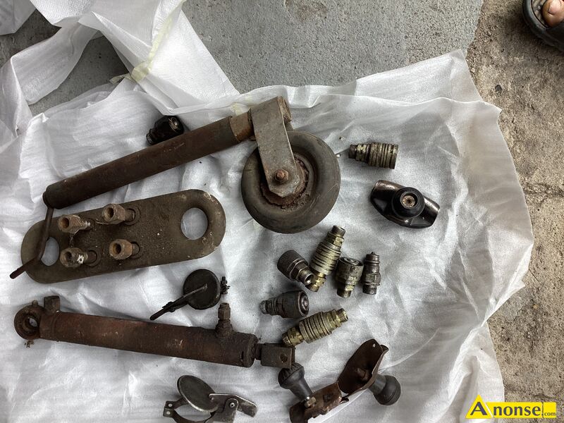 czci  opis dodatkowy: Sprzedam czci widoczne na zdjciu 