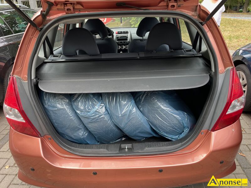 HONDA  JAZZ, 2005r./IX, 1.248cm<sup>3</sup>, hatchback, 132.000km, platynowy, metalik bezpieczestwo: ABS komfort: wspomaganie kierownicy, manualna wygld: aluminiowe felgi informacje dodatkowe: liczba drzwi, bezwypadkowy 5 drzwi (5D) 5 drzwi (5D) audio samochodowe: radio + odtwarzacz CD opis dodatkowy: Honda Jazz do sprzeday bardzo zadbana. Samochodem jedzia kobieta. Nie wymaga wkadu finansowego, skrzynia manualna, may przebieg 132 tys.Samochd gotowy do jazdy, sprawny. serdecznie polecam. stan przedmiotu transakcji: stan dobry - image 4