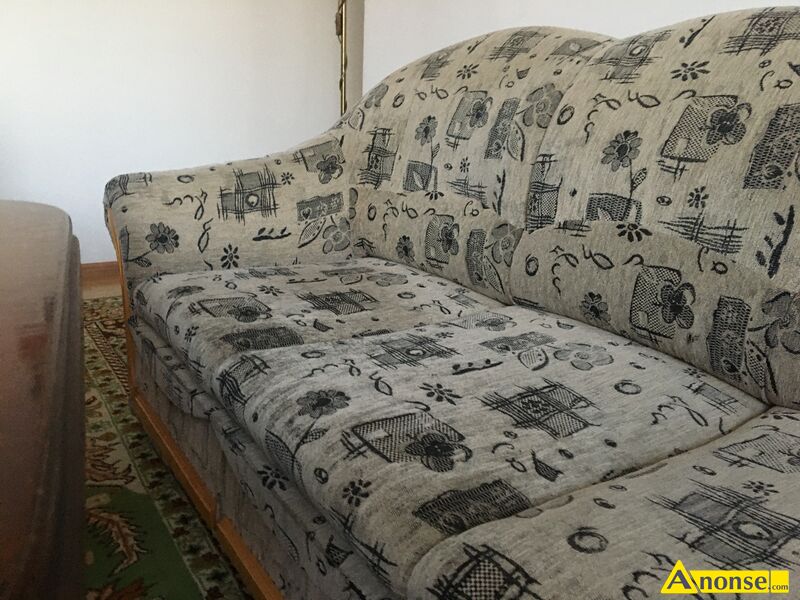 KOMPLET  WYPOCZYNKOWY, kolor be, welurowy, 3+2+1, uywany opis dodatkowy: z funkcj spania dua i maa kanapa, fotel z pojemnikiem, ul. Przyborowskiego 9 stan przedmiotu transakcji: stan bardzo dobry - image 6