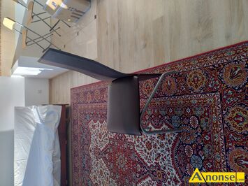 Anonse - KRZESŁO, kolor ciemny brąz, używane, 4 krzesła w wysokim standardzie w bardzo dobrym stanie, stan bardzo dobry, c.50zł. KIELCE Anonse KRZESŁO, kolor ciemny brąz, używane, 4 krzesła w wysokim standardzie w bardzo dobrym stanie, stan bardzo dobry, c.50zł. KIELCE