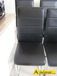 Anonse - KRZESŁA KUCHENNE, kolor czarny, używane, witam mam do zaoferowania krzesła kuchenne metal + skóra ekologiczna dwa wymagają odnowienia, c.250 Anonse KRZESŁA KUCHENNE, kolor czarny, używane, witam mam do zaoferowania krzesła kuchenne metal + skóra ekologiczna dwa wymagają odnowienia, c.250
