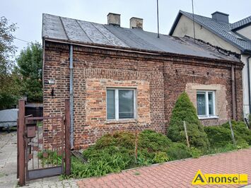 Anonse HERBY, domek 110m<sup>2</sup>, murowany, na dzia�ce 448m<sup>2</sup>, DO REMONTU, pokoje: 2, ogrzewanie w�glowe, Dom murowany parterowy do REMONTU dwa osobne mies