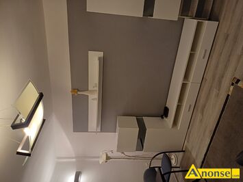 Anonse SZYD��WEK, pok�j 23m<sup>2</sup>, dla m�czyzny, dobry dojazd do wszystkich uczelni, bardzo dobre warunki, 1-osobowy, w samodzielnym mieszkaniu, blisko