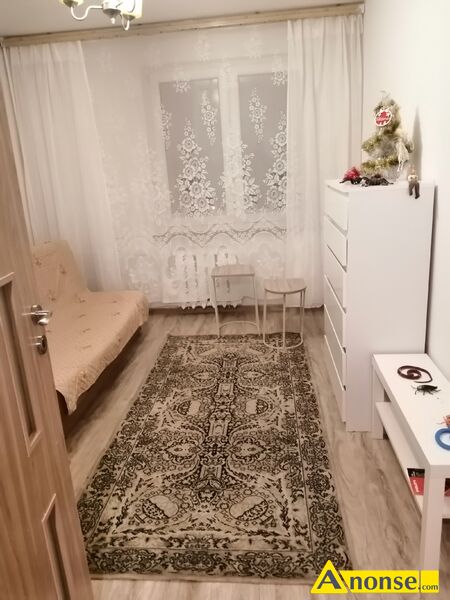 CZUBY , M-3, 50m<sup>2</sup> informacje dodatkowe: wolne od zaraz, ciche, rozk�adowe, parkiet, miejsca parkingowe, domofon, blisko sklep, glazura, zadbane, pokoje ustawne, panele, czyste, blisko przystanek, widna kuchnia, panele pod�ogowe, opomiarowane, c.o., blisko przychodnia, balkon, umeblowane, winda, s�oneczne, blisko szko�a, bardzo dobra lokalizacja, blisko przedszkole opis dodatkowy: mieszkanie 50m<sup>2</sup>, ,dwa ustawne pokoje, miedzkanie umeblowane, zadbane ,czyste, sloneczne zlokalixowane na terenie z du�� zieleni� skwerki spacerniaki, na osiedlu duzo sklepow, blizko markety w poblizu przyhodnia rejonowa i specjalistyczno-diagnostycznaLuxmed, blizko przystanki MPK ,dost�pne miejsca parkingowe przynalezne do budynku ,za ca�o�� w��cznie z czynszem 2500 - image 1