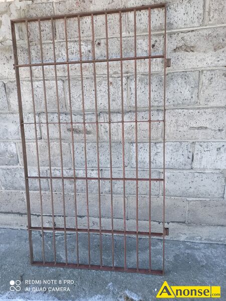 FURTKA  opis dodatkowy: metalowa o wymiarach 108x190cm stan przedmiotu transakcji: stan bardzo dobry