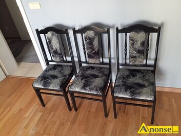 Anonse KRZES�O, kolor czarny, Sprzedam 3 krzes�a PRL czarne drewniane tapicerowane. Cena za ca�o��. Odbi�r tylko osobisty., stan bardzo dobry, c.30