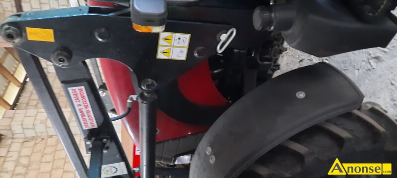 �adowacz  czo�owy Tur opis dodatkowy: Sprzedam �adowacz czo�owy z Agromaszu , �-104-T-202, ud�wig 1200 kg, pasuje do case JX 60 i New Holanda w idealnym stanie technicznym, ramka na sms. stan przedmiotu transakcji: stan idealny