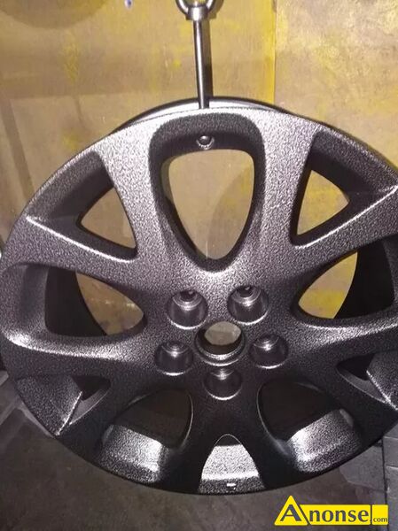 lakiernictwo  opis dodatkowy: Szanowni Pa�stwo, oferuj� us�ugi z zakresu renowacji felg, ogrodze� i innych akcesori�w metalowych piaskowanie oraz malowanie proszkowego. R�norodna gama kolor�w do wyboru przez klienta chrom, shadow i inne dla bardziej wymagaj�cych klient�w.

Mamy mo�liwo�� wykonania wszelkich innych prac zwi�zanych z blacharstwem oraz lakiernictwem samochodowym.
Oferuj� kr�tkie terminy realizacji zlece� oraz w�asny transport w razie potrzeby.
Ceny uzaleznione s� od wielko�ci i stanu technicznego felg lub innych akcesori�w. - image 1