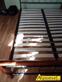 Anonse �ӯKO, Drewniano metalowe 220/160 cm z materacem, stan bardzo dobry, c.500z� do uzg.. OSTA��WEK