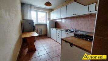 Anonse LUBLIN, M-6, 112m<sup>2</sup>, p. 4/5, sp�dzielcze-w�asno�ciowe, do remontu, dwa balkony, domofon, blisko sklep, blisko przystanek, c.o., wc i �azienk